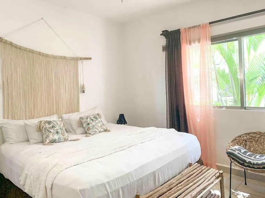 Apartment Lovely 2 Bdrm Condo In Gated Community & Pool View Playa del Carmen