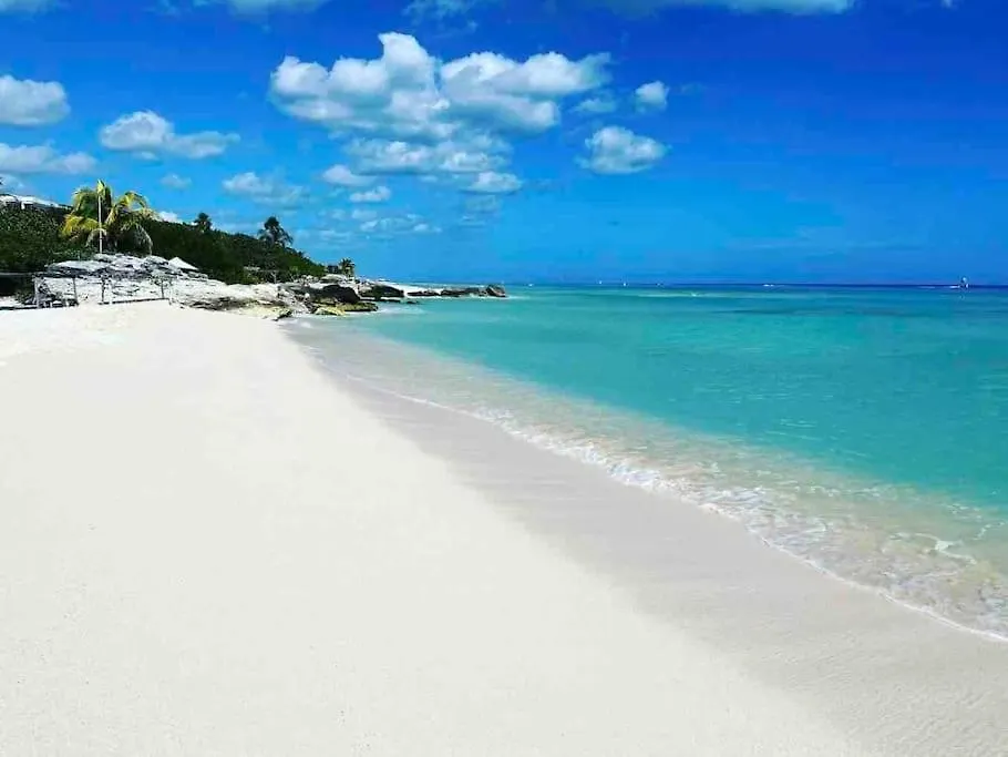 Lovely 2 Bdrm Condo In Gated Community & Pool View Playa del Carmen 0*,
