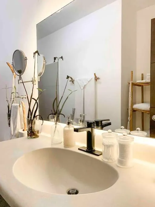 Lovely 2 Bdrm Condo In Gated Community & Pool View Playa del Carmen 0*,