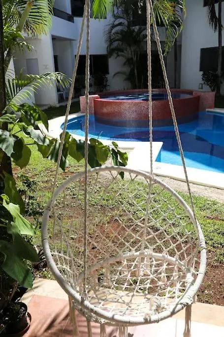 Lovely 2 Bdrm Condo In Gated Community & Pool View Playa del Carmen