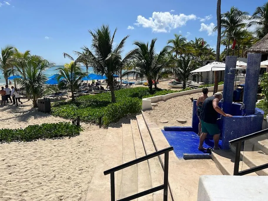 Apartment Lovely 2 Bdrm Condo In Gated Community & Pool View Playa del Carmen