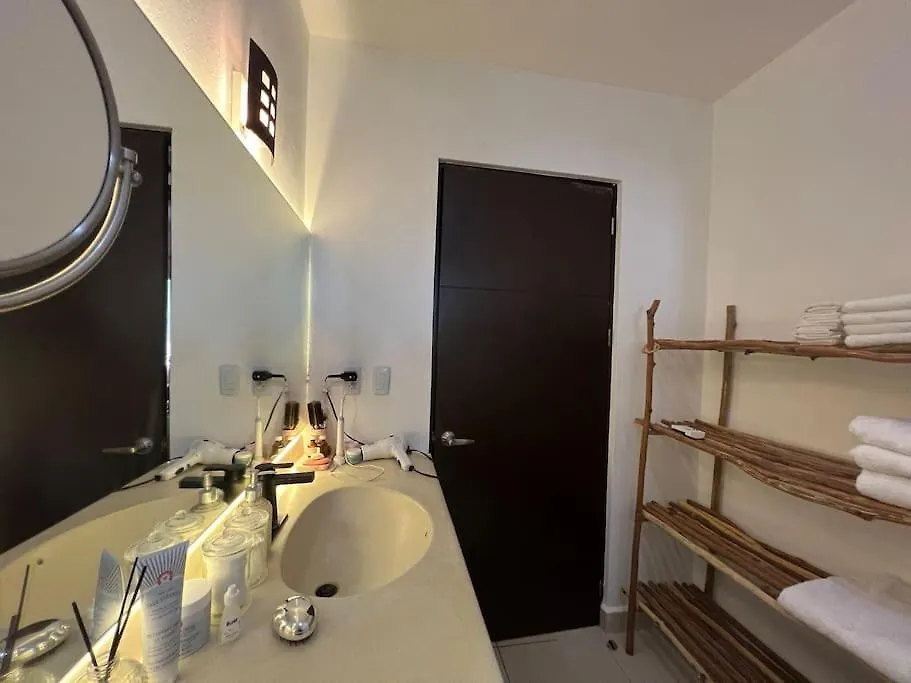 Lovely 2 Bdrm Condo In Gated Community & Pool View Playa del Carmen Apartment